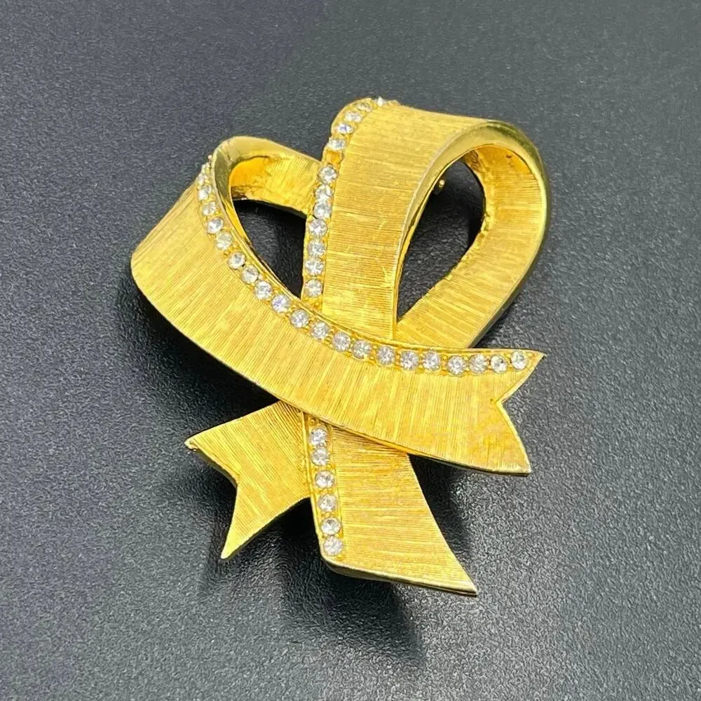 Vintage Gold‎ Tone Rhinestone Double Ribbon Brooch Pin Unbranded